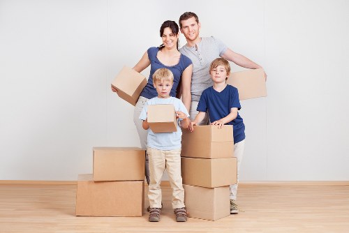 Clean and reliable Kingsbury Storage environment for belongings